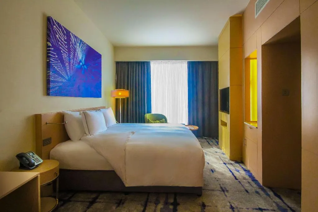 Room STANDARD Room, Media One, Dubai