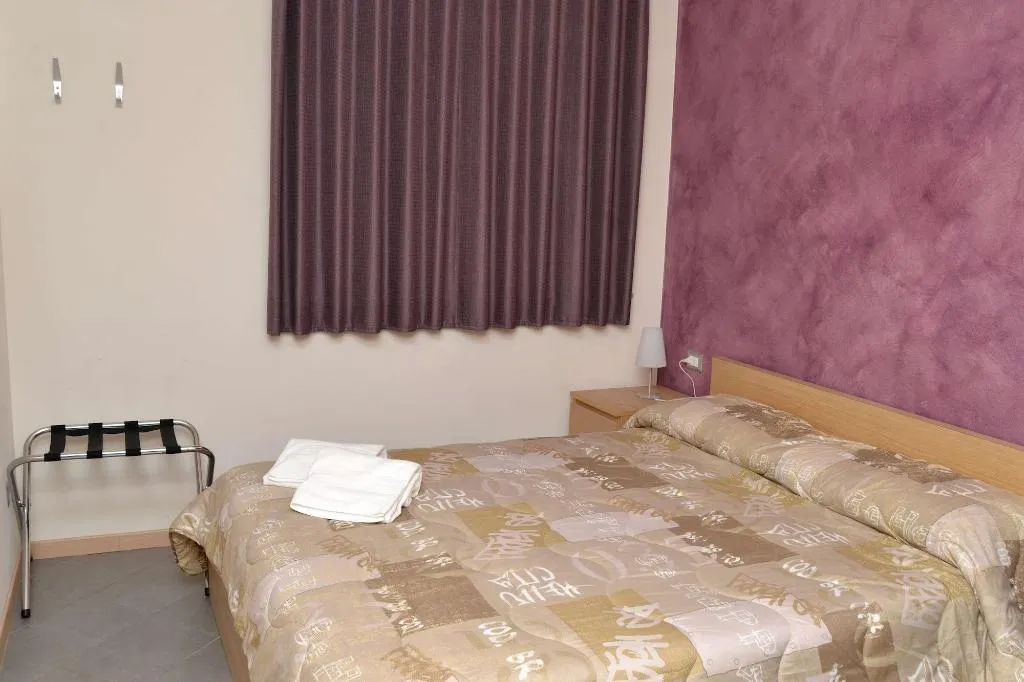 Room, San Marciano, Catania