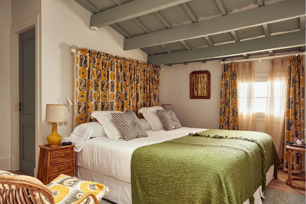 DOUBLE STANDARD Room, Cristine Bedfor, Menorca