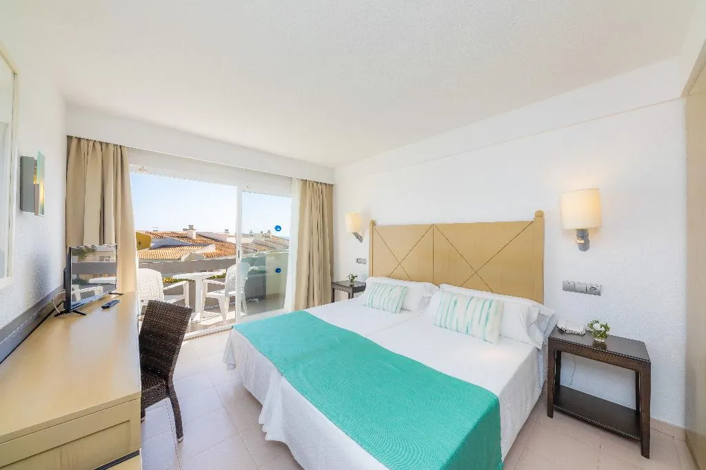 Room, Blau Punta Reina Resort, Majorca
