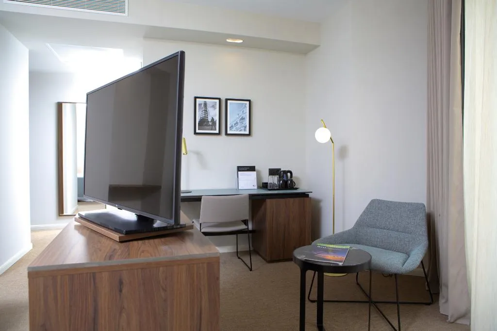DOUBLE DELUXE WITH TERRACE Room, Hotel Riu Plaza España, Madrid