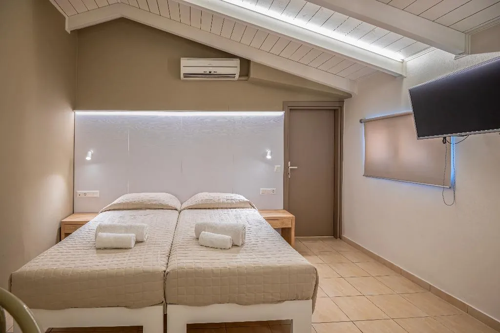 Room, Blue Sky Apartments, Crete