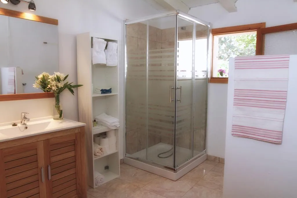 VILLA THREE BEDROOMS Room, Bou Ros Finca Son Orellet, Majorca