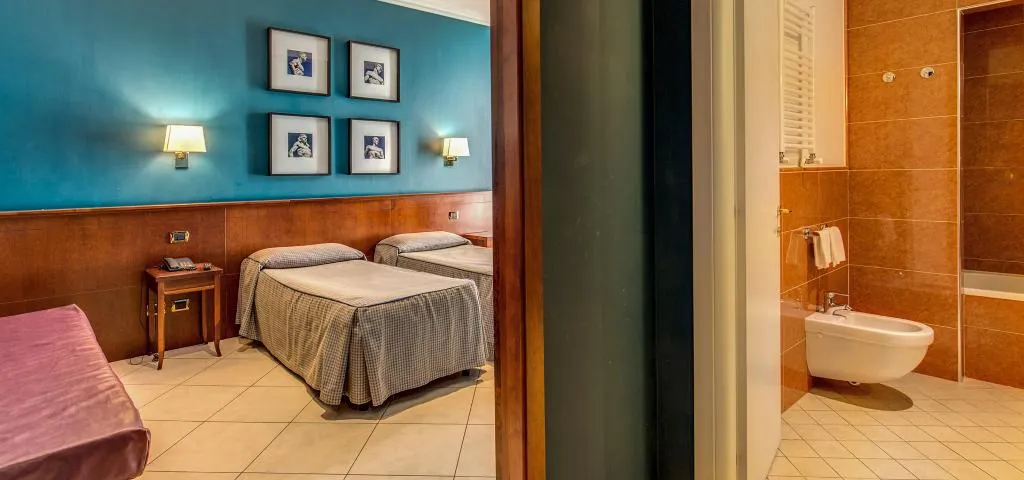TRIPLE STANDARD Room, Taormina, Rome