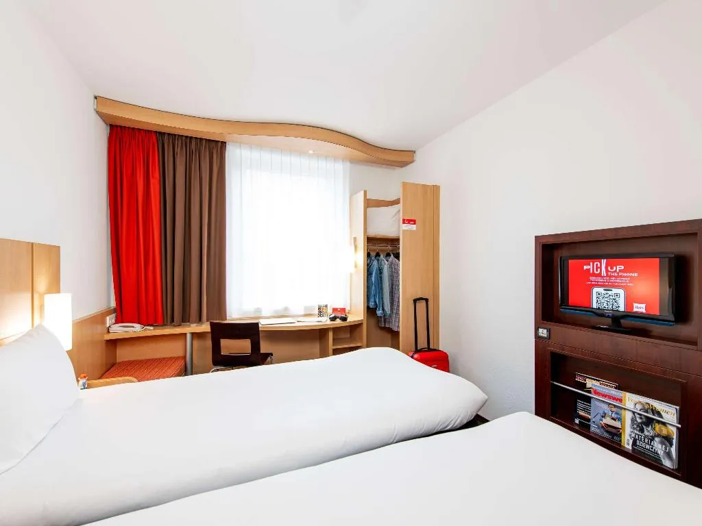 TWIN CAPACITY 2 Room, ibis Krakow Stare Miasto, Krakow