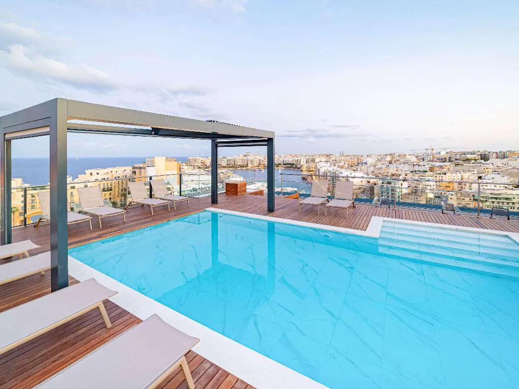 Pool, Mercure St. Julian's Malta, Malta