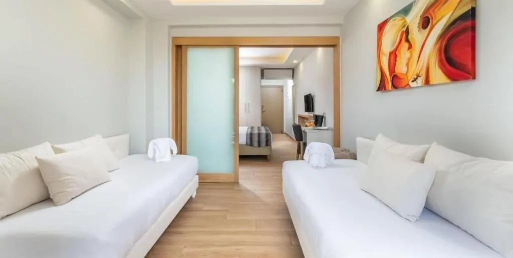 Lobby, 4- You Boutique, Thessaloniki