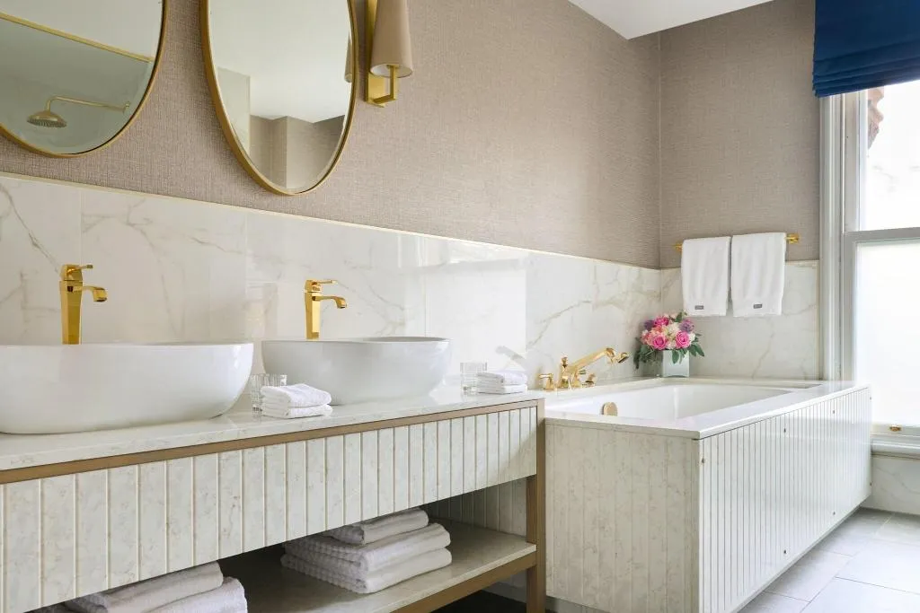 Room, The College Green Hotel Dublin, Autograph, Dublin