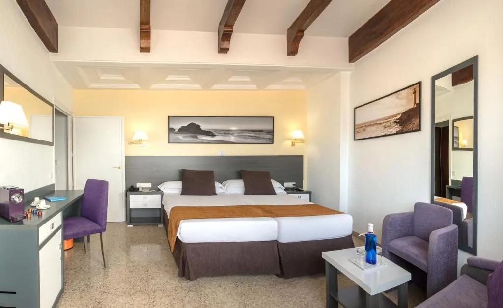 Double or Twin STANDARD Room, Gran Hotel Delfin, Costa Blanca