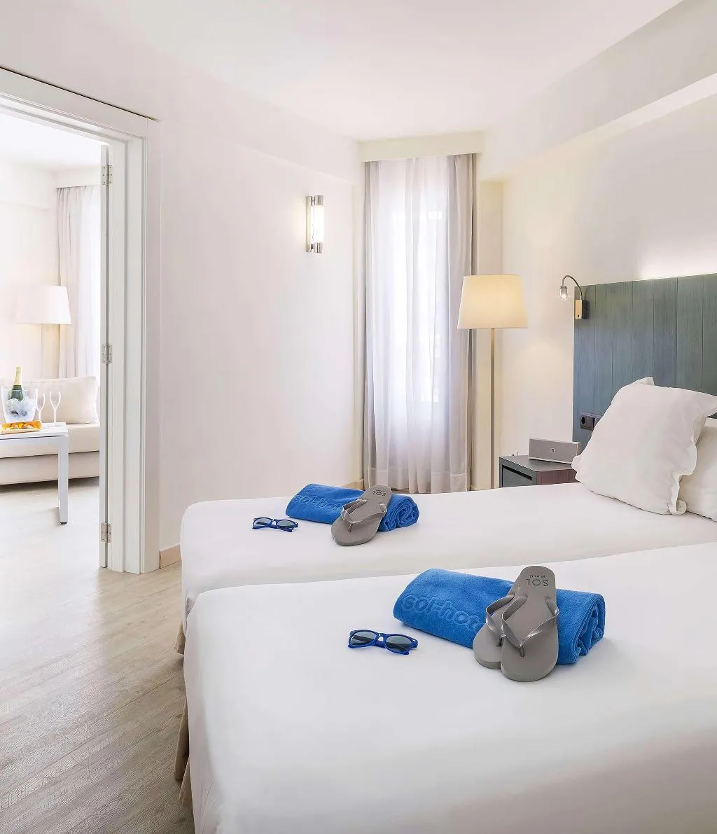 JUNIOR SUITE STANDARD Room, Sol House Mallorca, Majorca