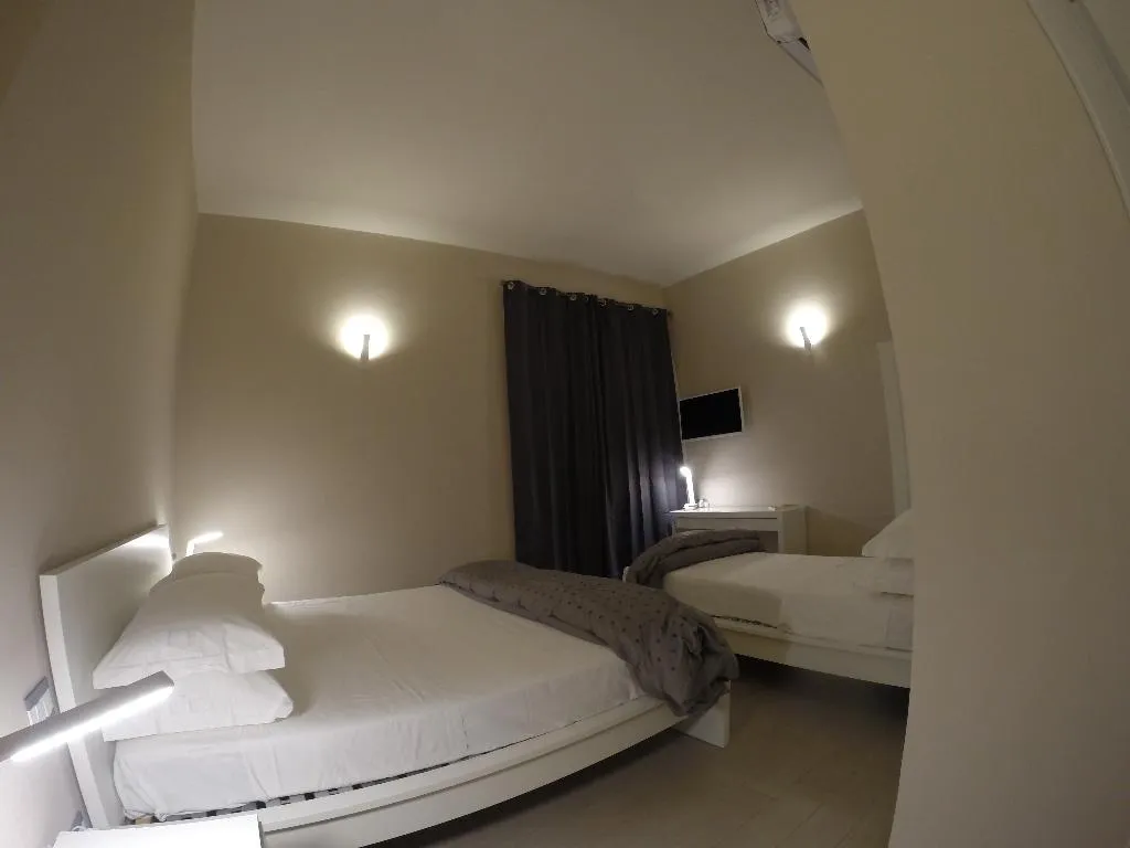 TRIPLE DELUXE Room, Up Hotel, Naples