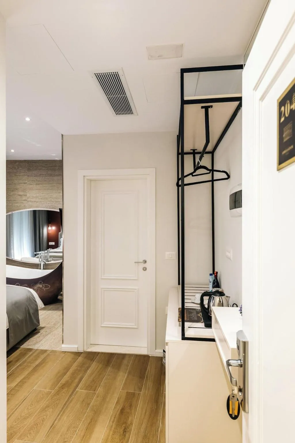 Room, Ambasador Hotel, Durres