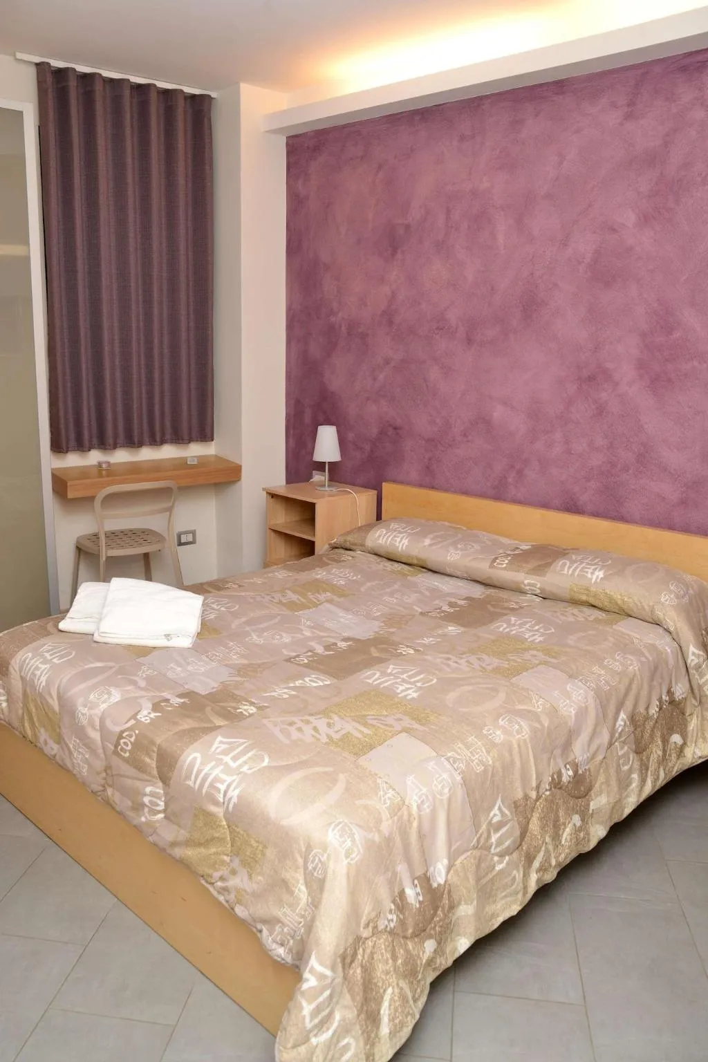 Room, San Marciano, Catania