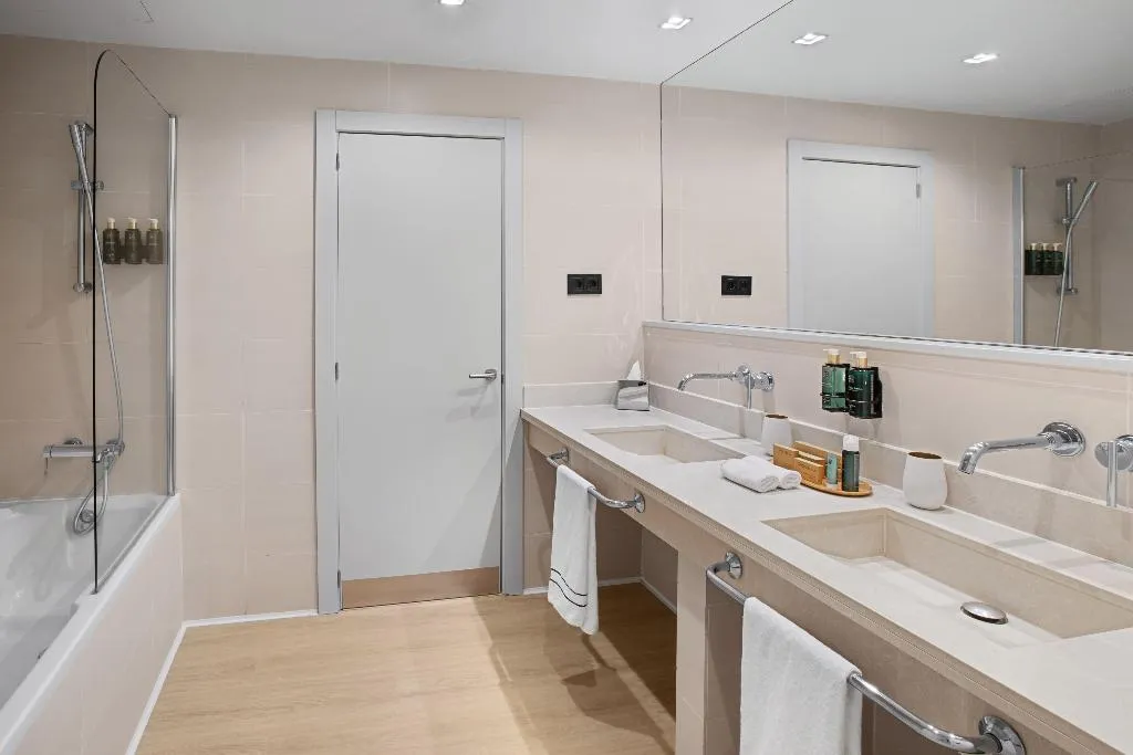 Double or Twin SEA VIEW Room, Melia Lloret de Mar, Costa Brava