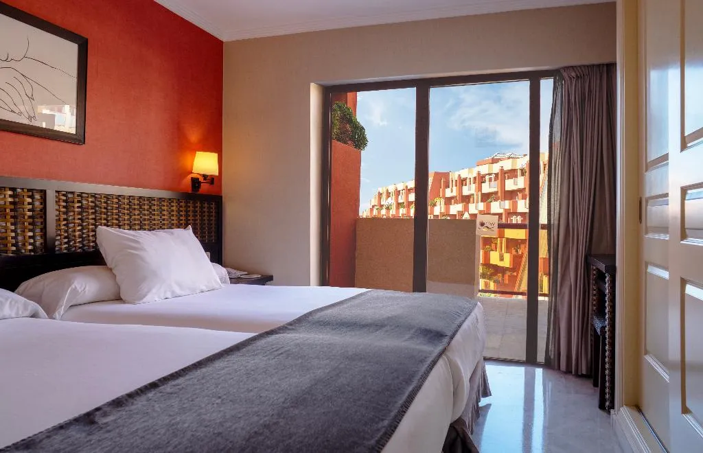 JUNIOR SUITE CAPACITY 2 Room, Holiday World Resort, Costa Del Sol