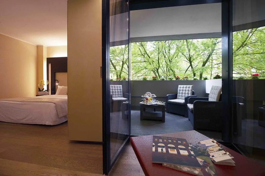 JUNIOR SUITE STANDARD Room, Art Hotel Navigli, Milan