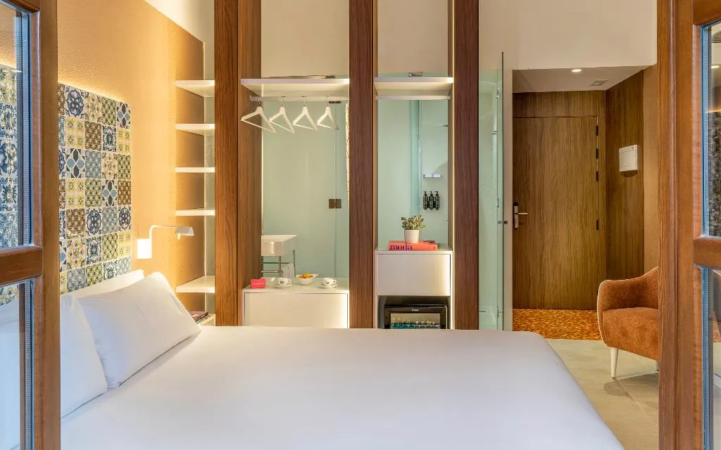 Double or Twin STANDARD Room, Axel Hotel Valencia - Adults Only, Valencia