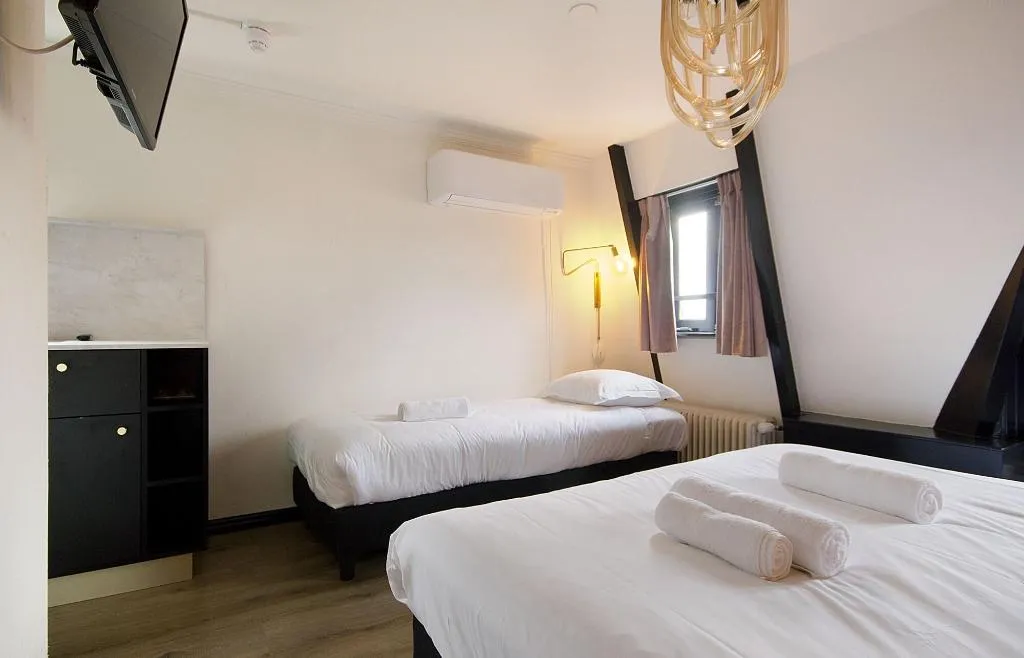 Room, Mr. Monkey Amsterdam, Amsterdam