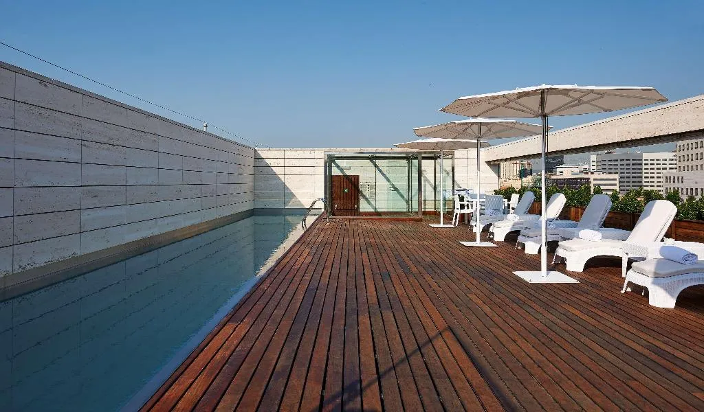 Pool, NH Collection Barcelona Constanza, Barcelona