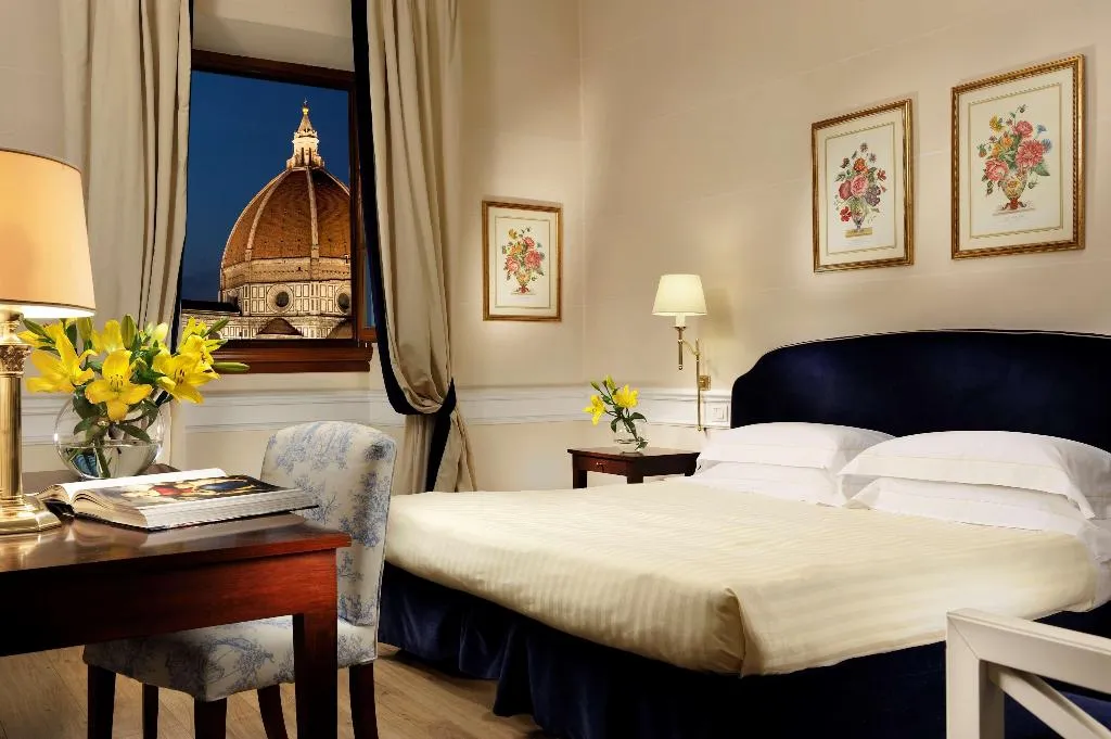 Room, Calzaiuoli, Florence