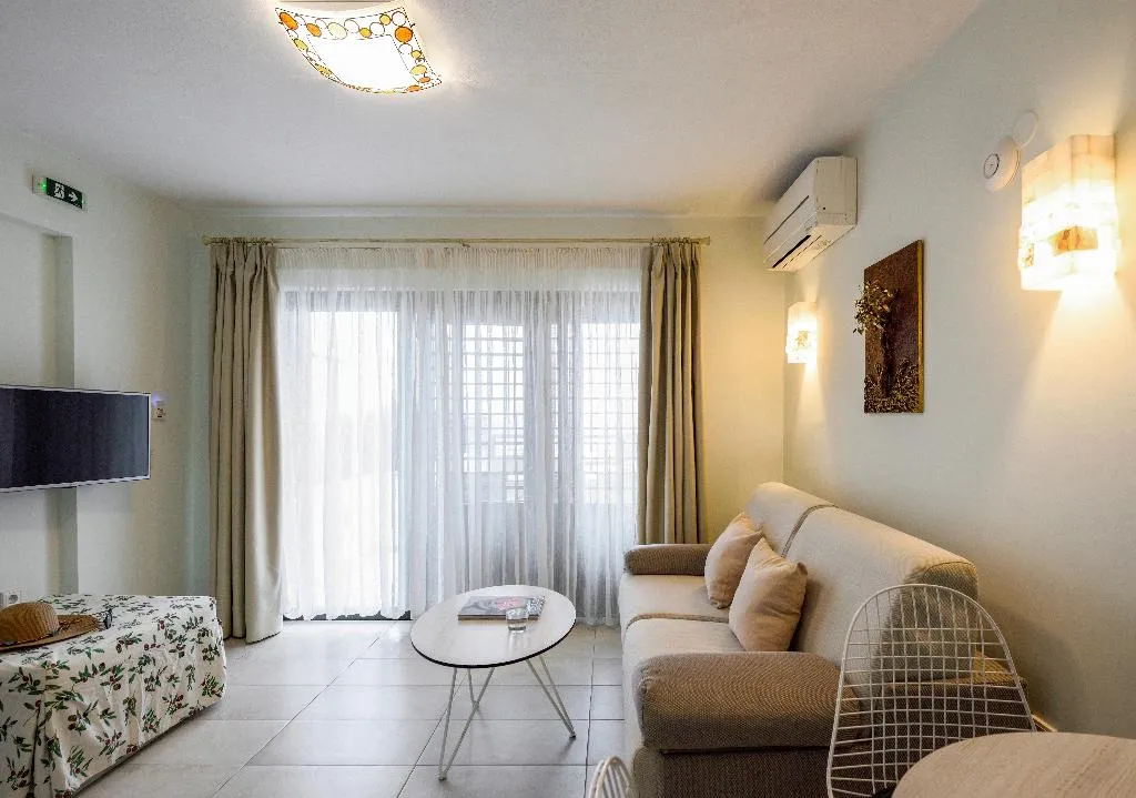 APARTMENT STANDARD Room, Elpiniki Luxury Apartments, Thessaloniki