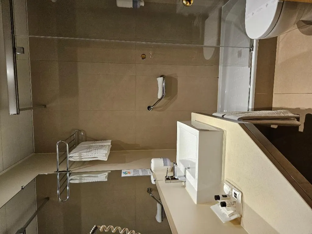 Double or Twin STANDARD Room, Hotel Principe Lisboa, Lisbon