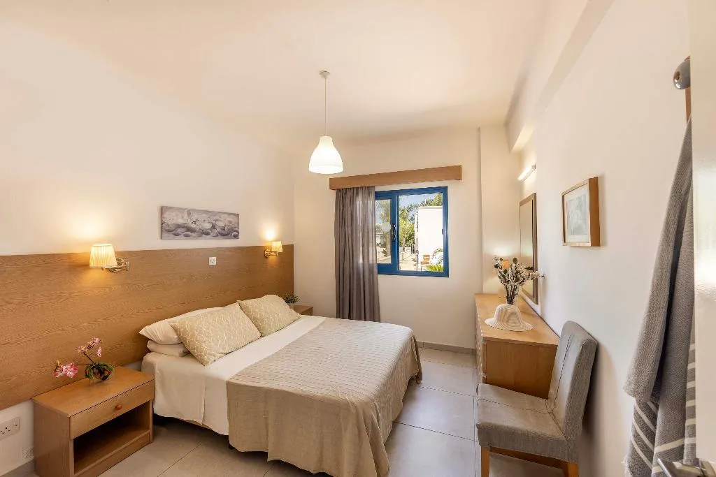 BUNGALOW ONE BEDROOM Room, Flouressia Gardens, Cyprus