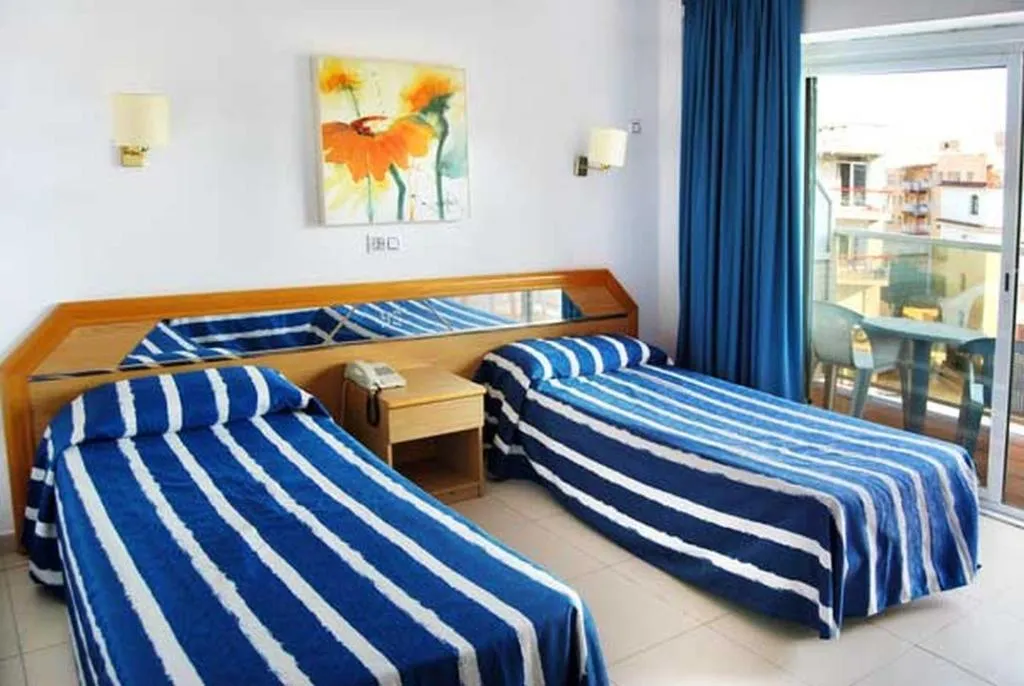 Double or Twin CAPACITY 4 Room, Esplai, Costa Brava