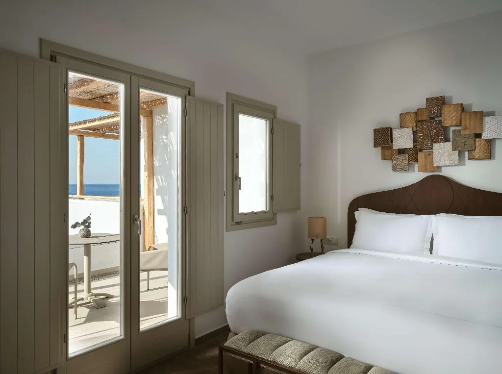SUITE SEA VIEW Room, Sea Breeze Santorini Beach Resort, Curio Collectio, Santorini