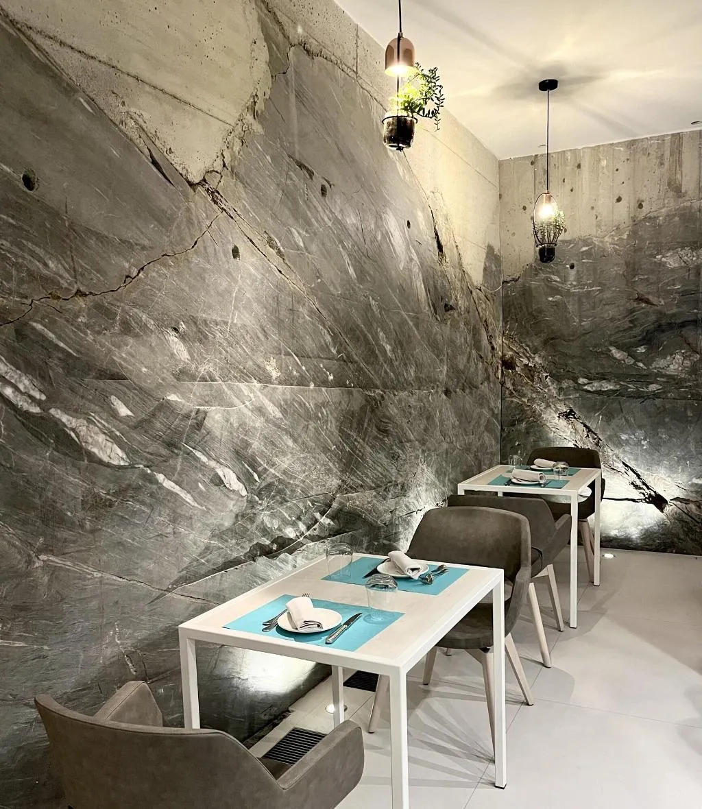 Restaurant, Regina, Milan