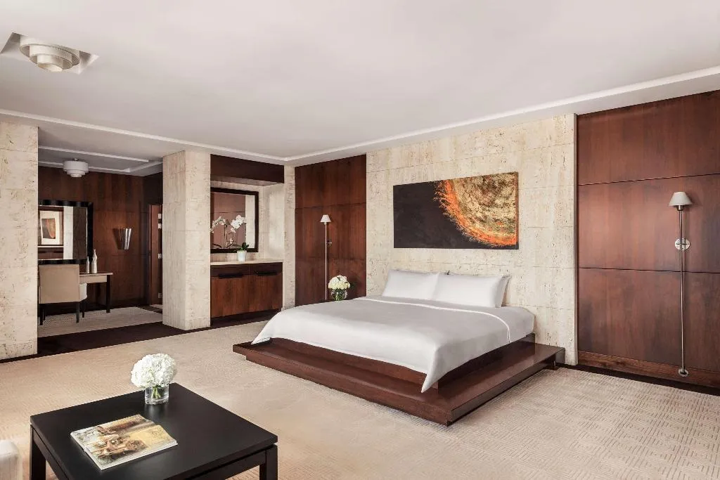 Room, Shangri-La Dubai, Dubai