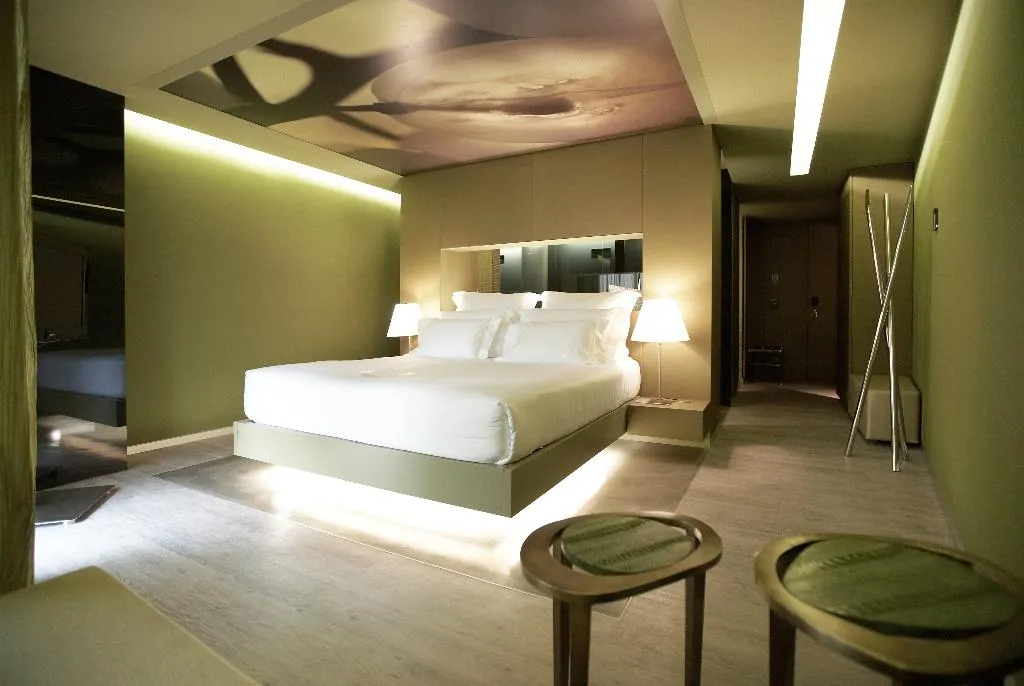 Double or Twin GRAND DELUXE Room, The Vine, Madeira
