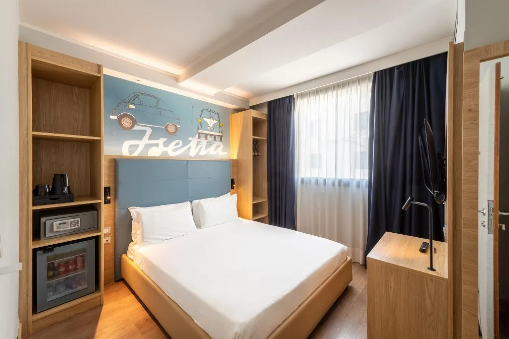 Room, Neo Hotel, Milan