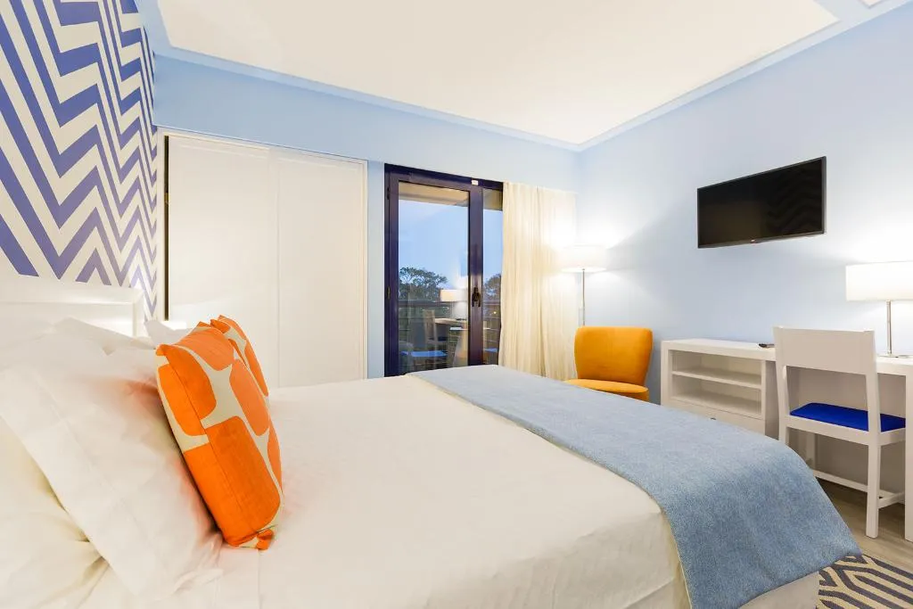 JUNIOR SUITE STANDARD Room, Terrace Mar Suite Hotel, Madeira