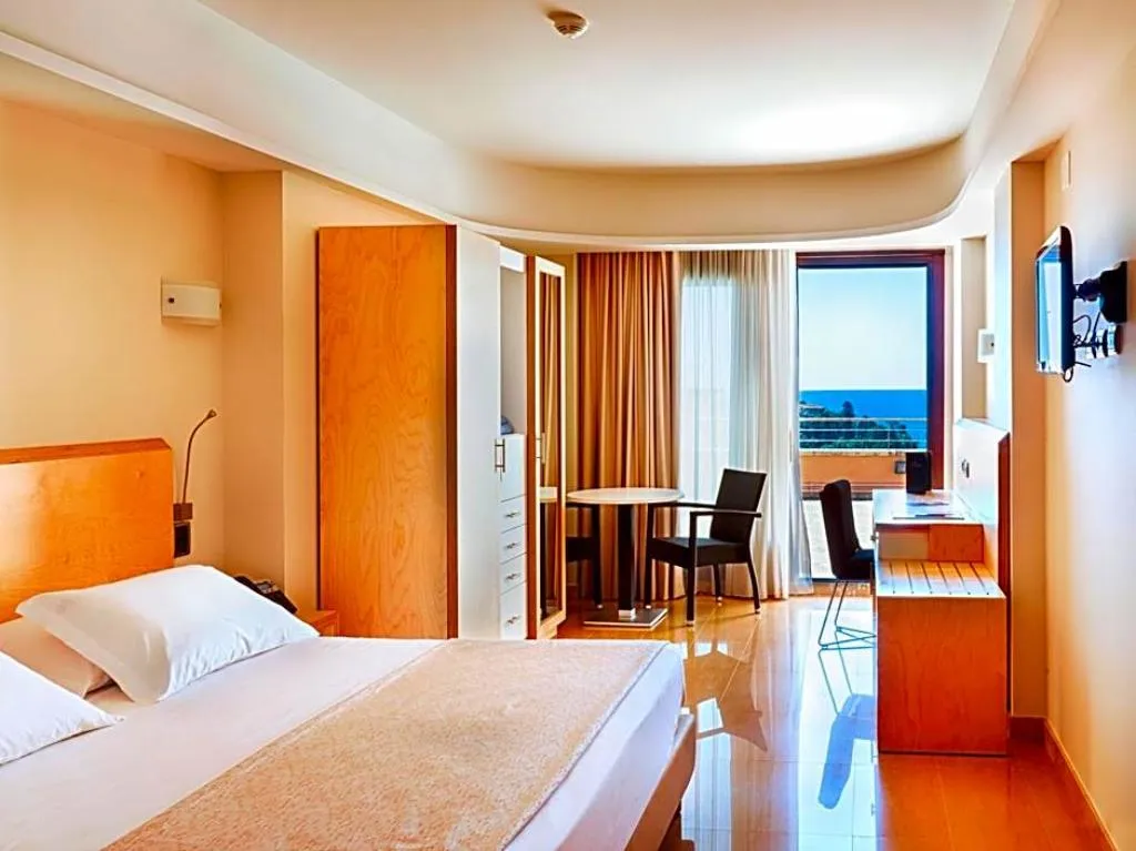 JUNIOR SUITE CLASSIC Room, Panoramic Hotel Taormina, Taormina