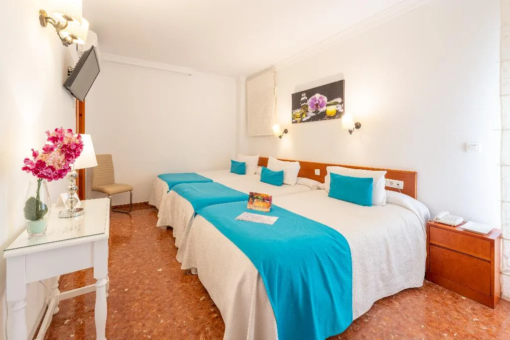 TRIPLE STANDARD Room, Hotel Romerito, Costa Del Sol