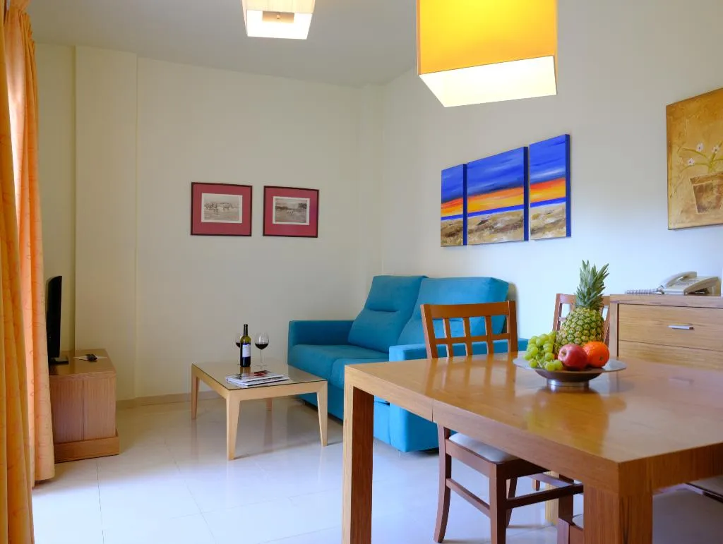 APARTMENT CAPACITY 1 Room, Marina Turquesa, Costa Del Sol