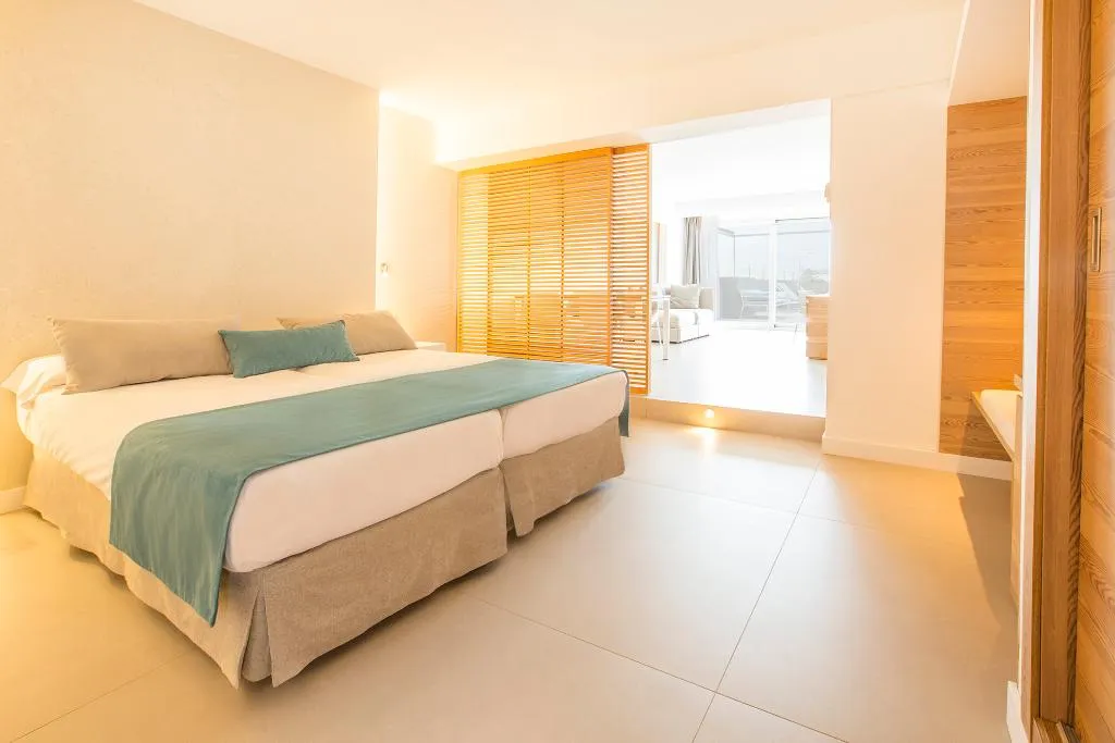 SUITE WITH TERRACE Room, Cosmopolitan, Majorca
