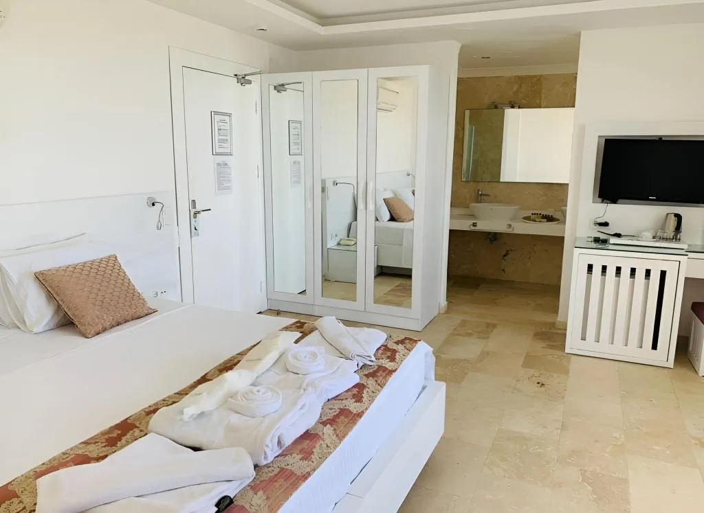DOUBLE DELUXE SEA VIEW Room, Oasis Hotel Kalkan +16, Dalaman
