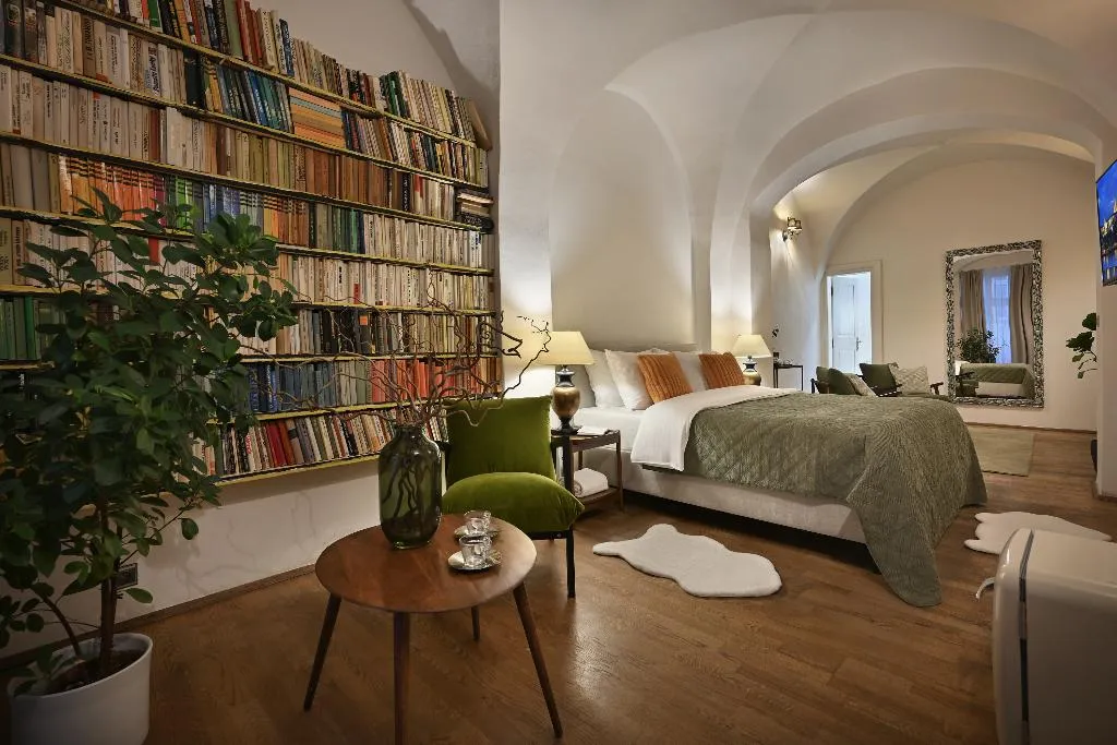 APARTMENT DELUXE Room, U Šuterů Boutique Hotel, Prague