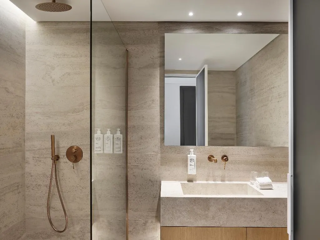 DOUBLE EXECUTIVE KING BED Room, Nur Aparthotel Athens, Athens