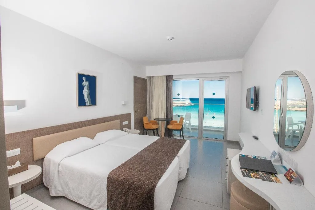 SINGLE SEA VIEW Room, Vassos Nissi Plage Hotel & Spa, Cyprus