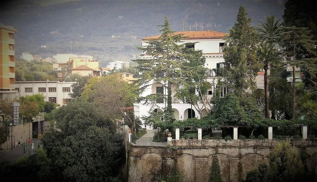 General view, Relais La Rupe, Naples