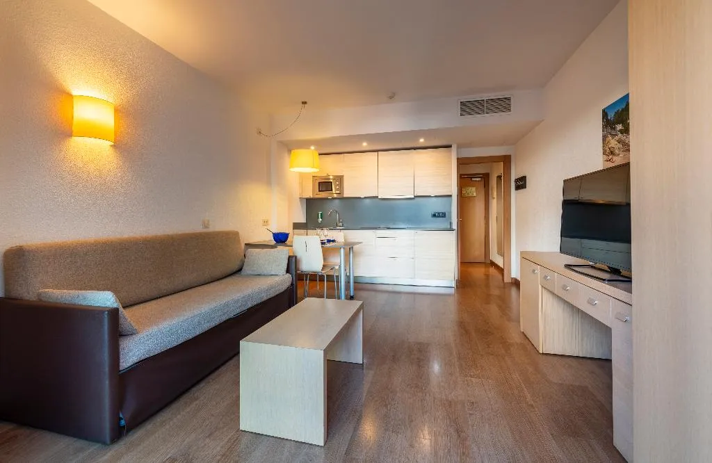 STUDIO STANDARD Room, Almirall, Costa Brava