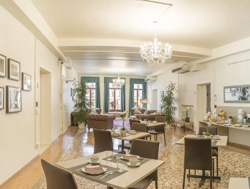 Restaurant, Grand Canal Suites, Venice