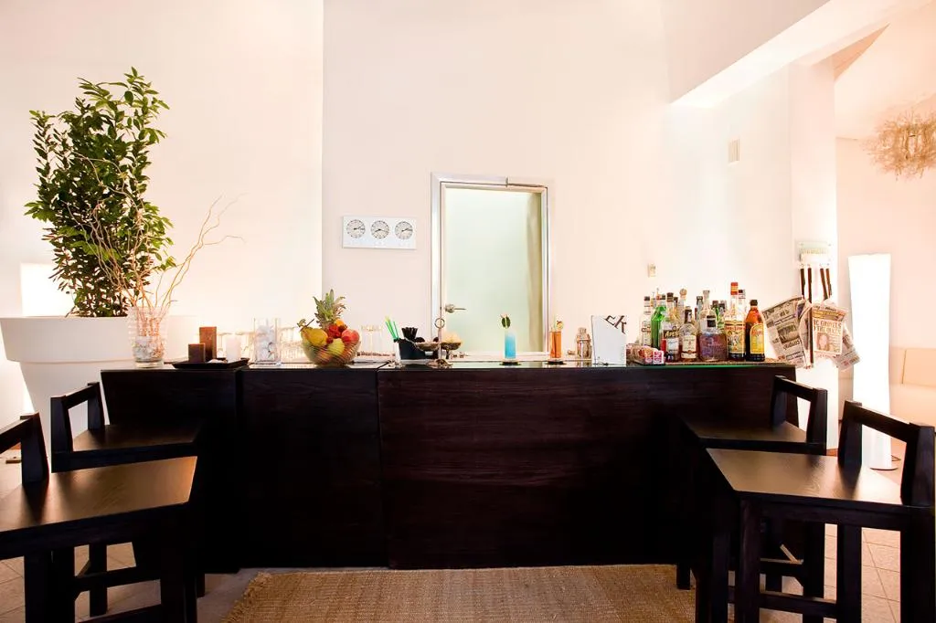 Bar, Esperidi Resort, Naples