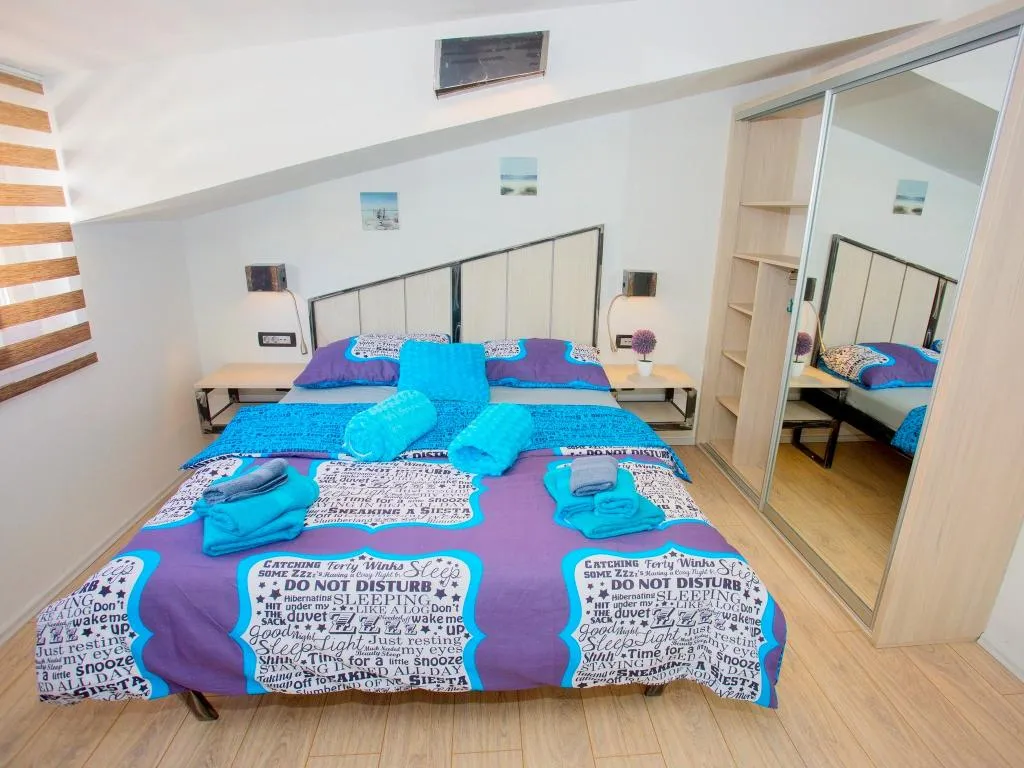 APARTMENT CAPACITY 4 Room, Apartments Ivan, Split