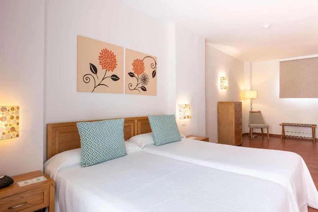 Room, GF Isabel, Tenerife