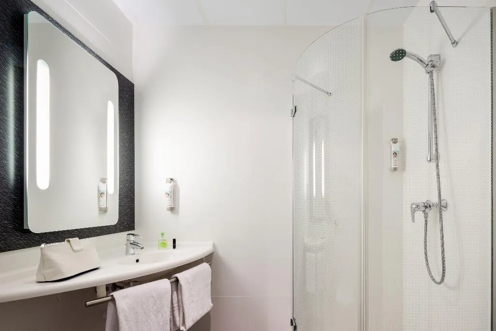 DOUBLE Accessible Room, Ibis Sevilla, Seville