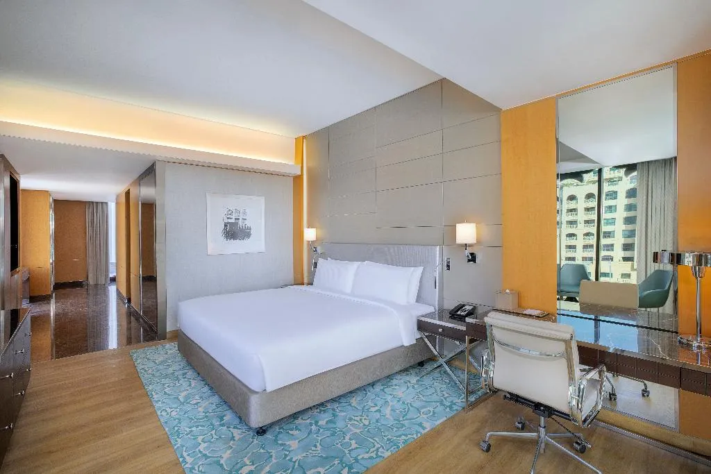 DOUBLE EXECUTIVE Room, Hilton Dubai Palm Jumeirah, Dubai